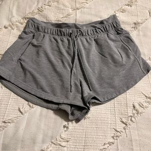 Lululemon inner glow shorts